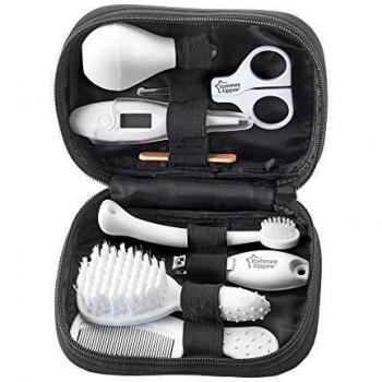 Tommee Tippee Kit de Soin Bébé, Trousse Complète et Transportable, Thermomètre et Ciseaux pour Bébé, Pratique et Hygiénique