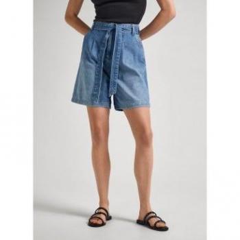 Short vaquero fit relaxed con lazo en cintura