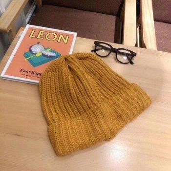 Oversized Women's Thick Warm Knit Winter Beanie Hat